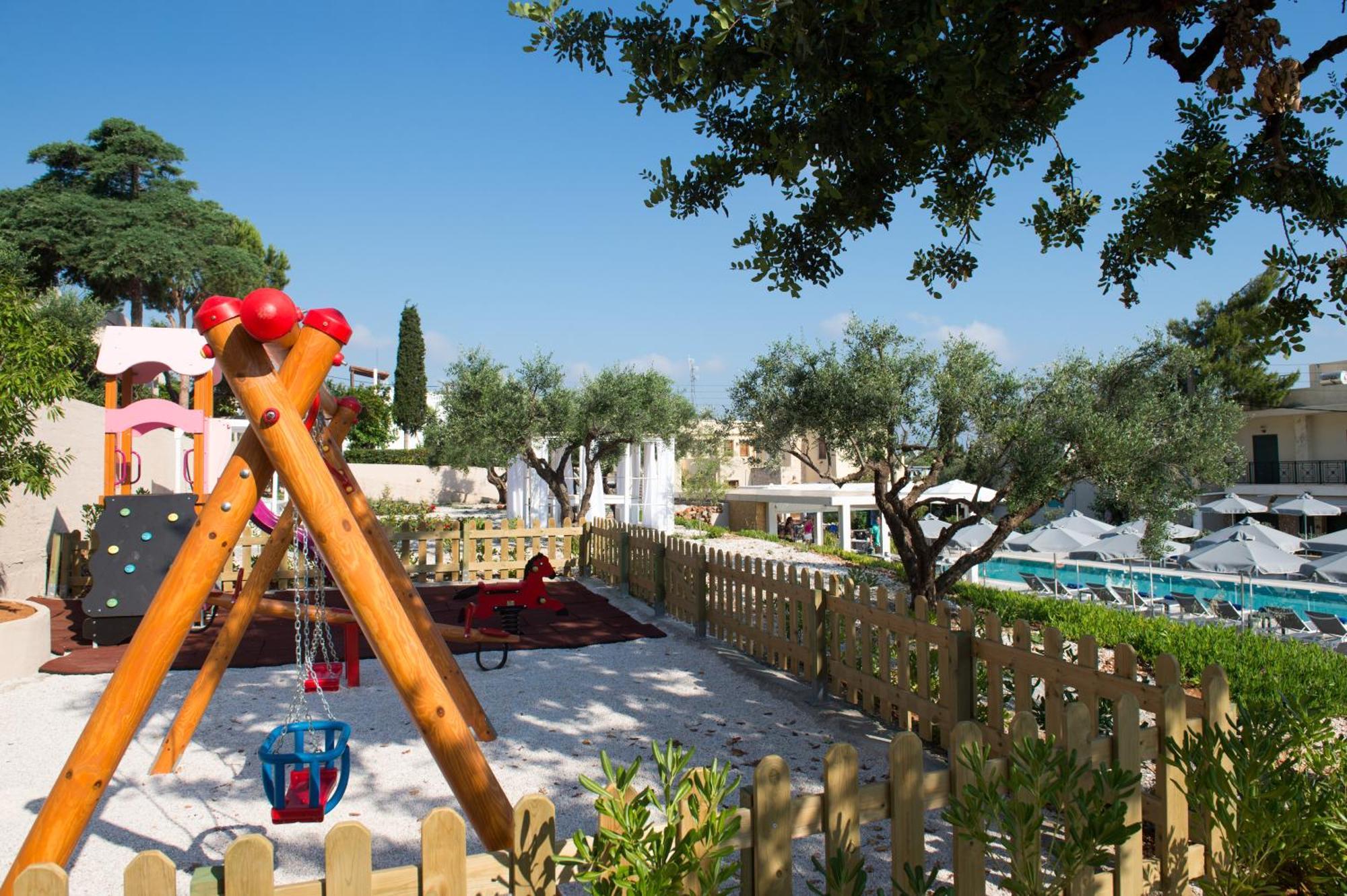 Sundance Apartments & Suites Hersonissos  Eksteriør billede